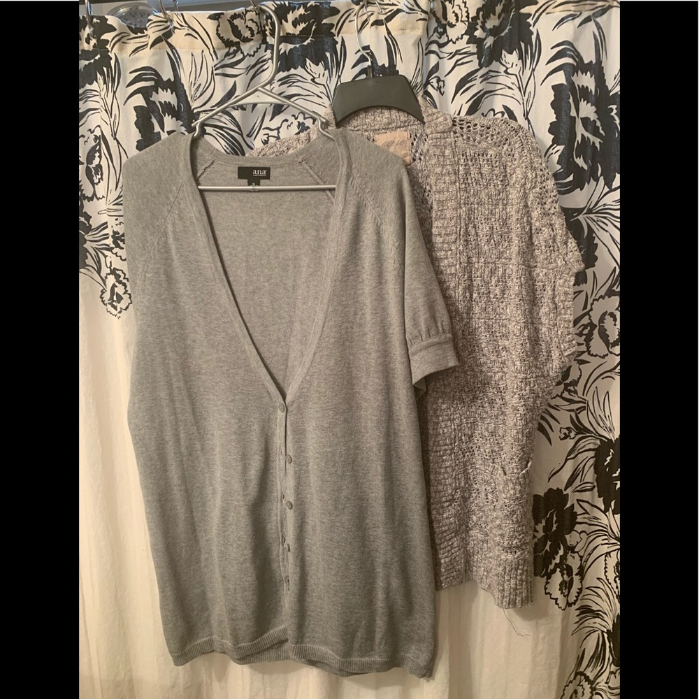 Sweater bundle 10$